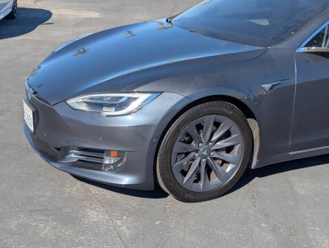 2017 Tesla Model S 75D