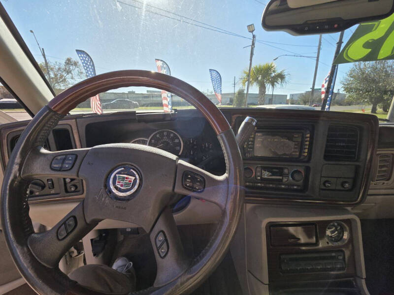 2004 Cadillac Escalade