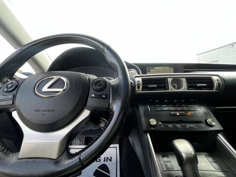 2016 Lexus IS 200t