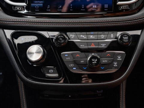 2024 Chrysler Pacifica Pinnacle