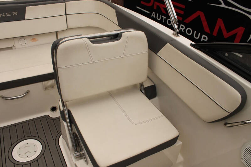2018 Bayliner VR5 Bowrider