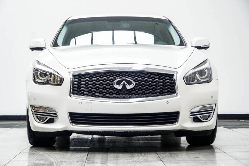 2015 Infiniti Q70 3.7