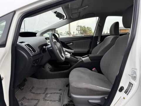 2014 Toyota Prius Plug-in Hybrid