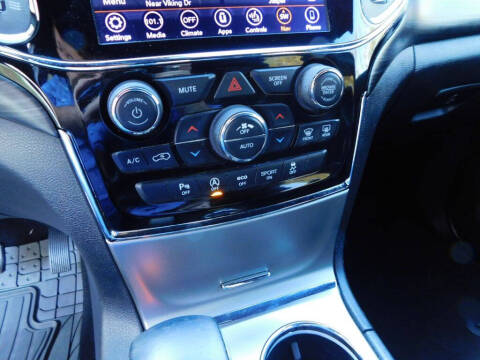 2019 Jeep Grand Cherokee Laredo