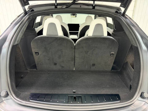 2026 Tesla Model X Plaid