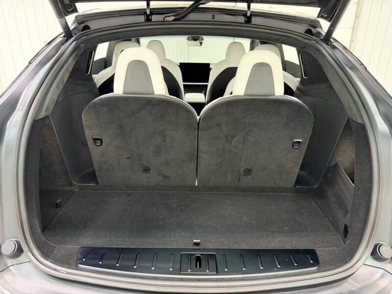 2026 Tesla Model X Plaid