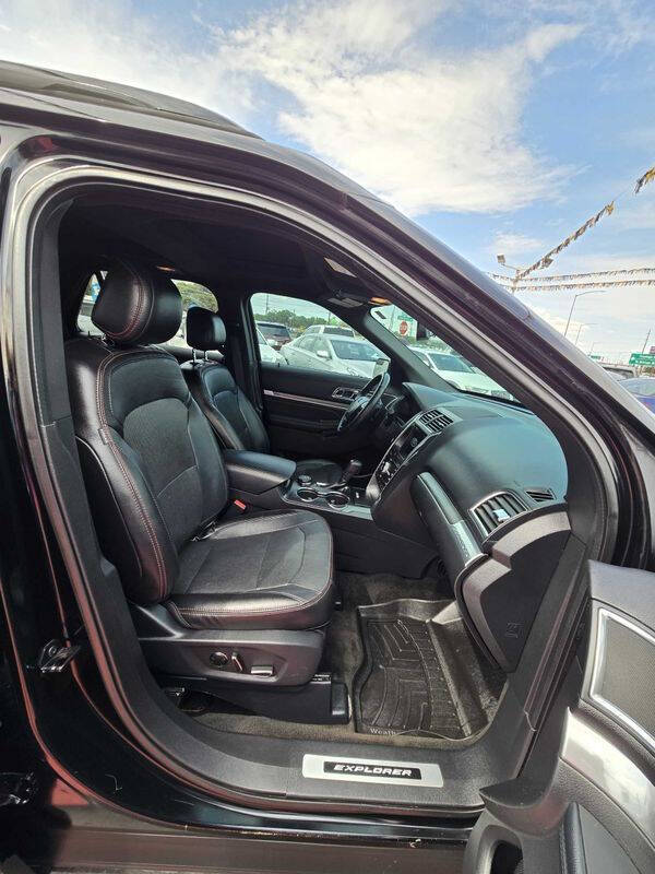 2017 Ford Explorer Sport