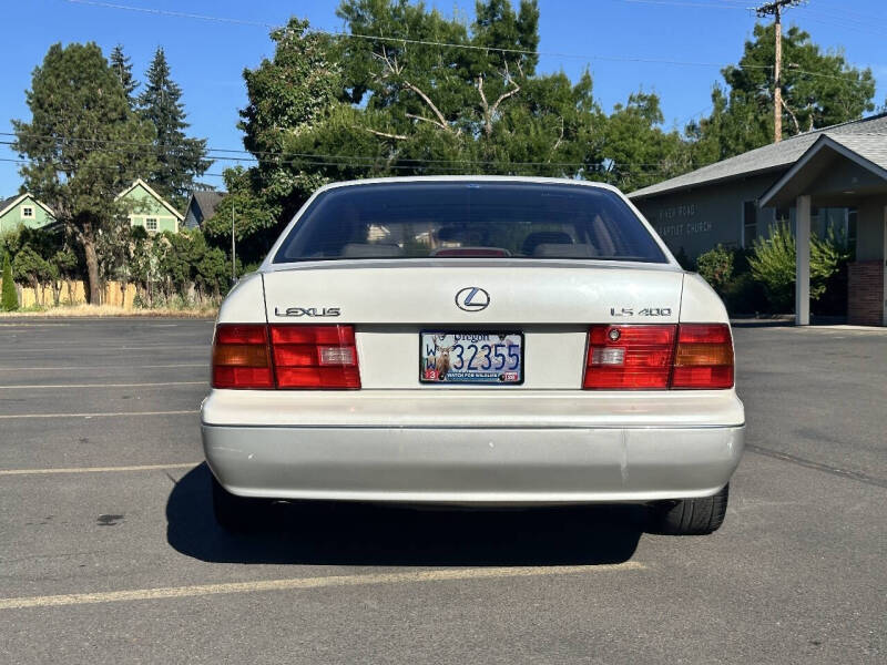 1997 Lexus LS 400