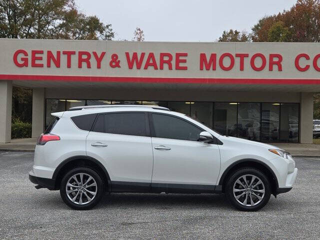 2017 Toyota RAV4 Limited's photo