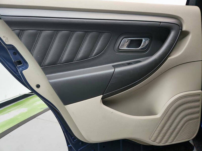 2012 Ford Taurus SEL