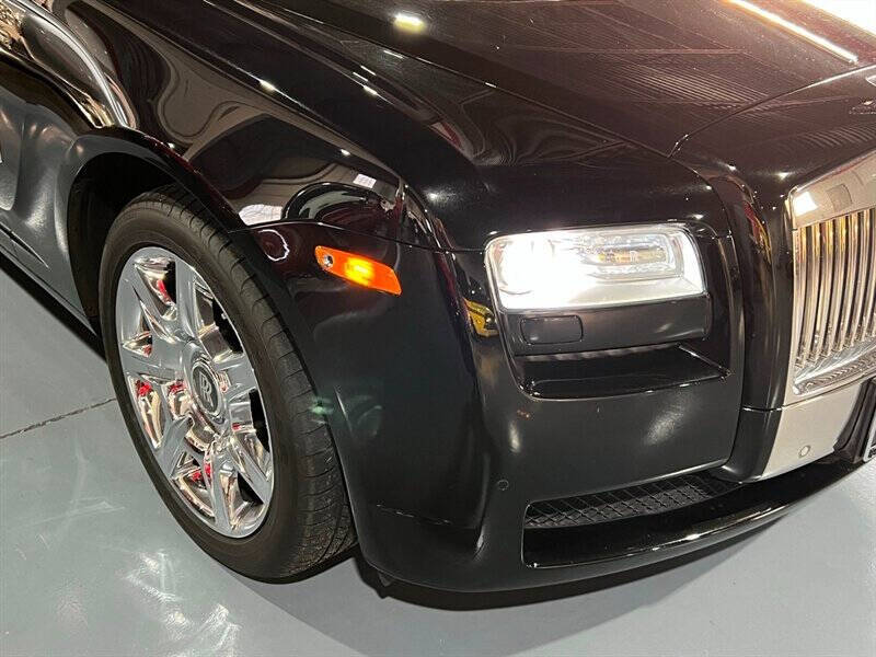 2010 Rolls-Royce Ghost Base photo 8