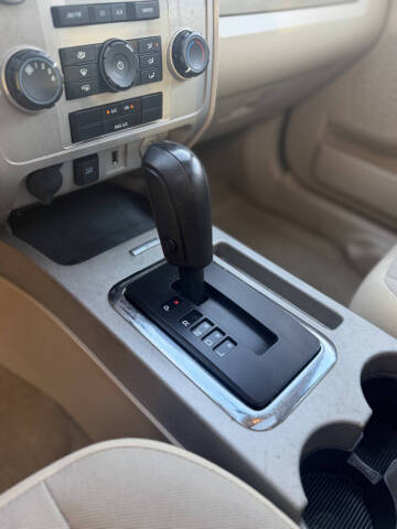 2011 Ford Escape XLT