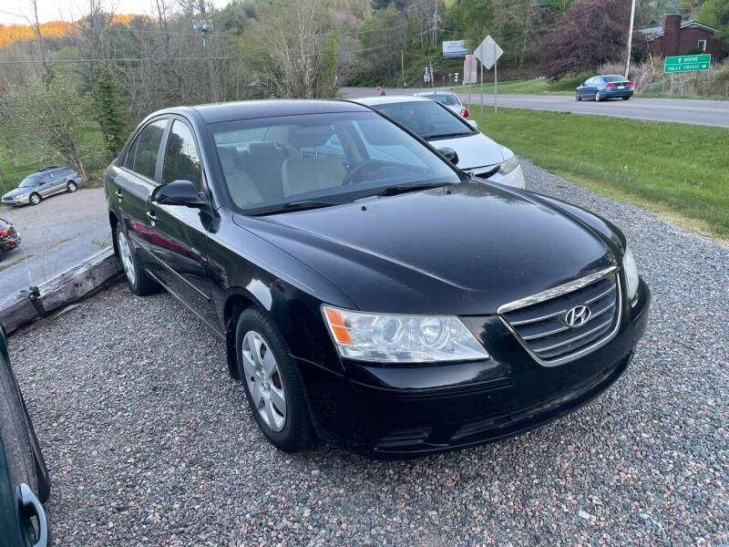 2010 Hyundai Sonata for sale at R C MOTORS in Vilas NC