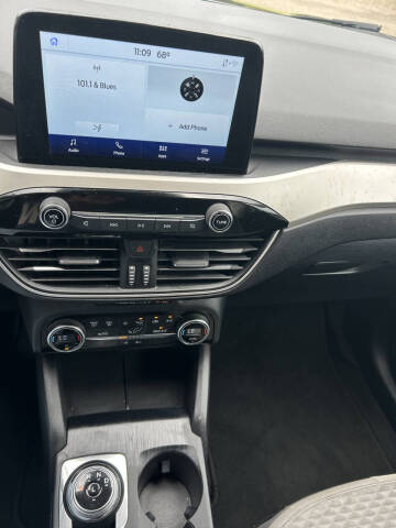 2021 Ford Escape Hybrid SE