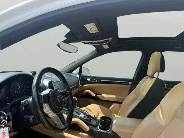 2018 Porsche Cayenne Platinum Edition