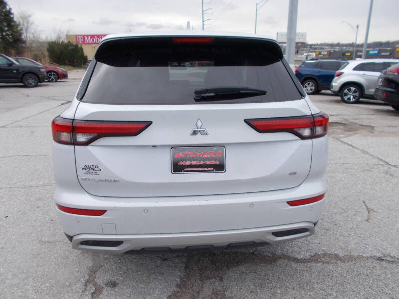 2024 Mitsubishi Outlander
