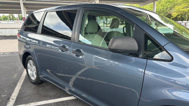 2014 Toyota Sienna L 7-Passenger