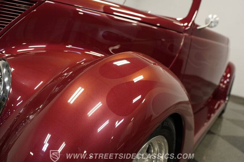 1937 Ford Cabriolet