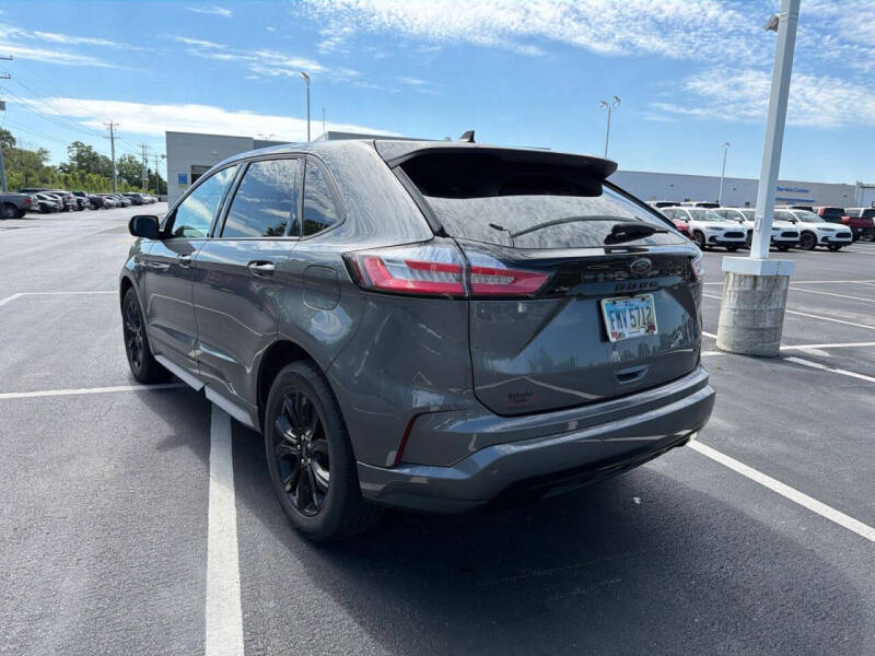 2024 Ford Edge SE