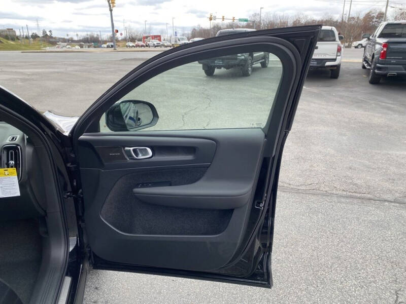 2024 Volvo XC40 Recharge Twin Ultimate