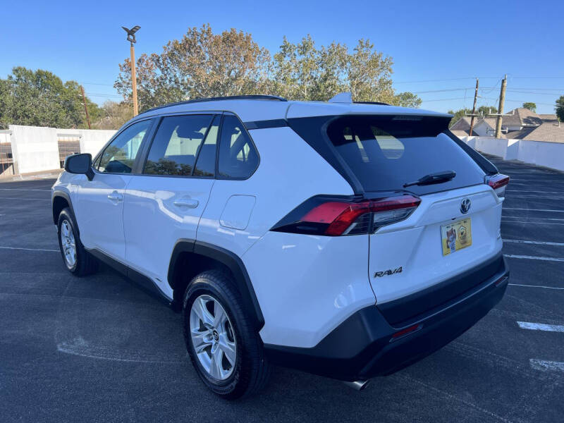 2019 Toyota RAV4 Hybrid LE