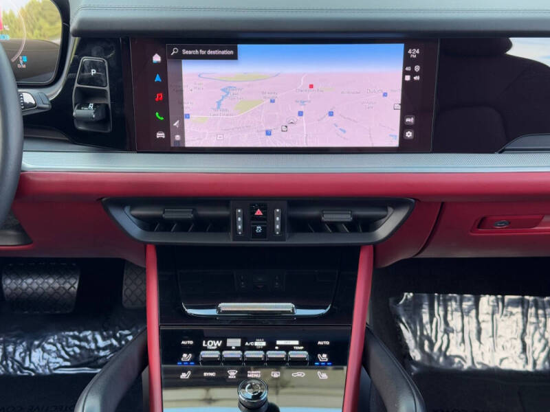 2024 Porsche Cayenne