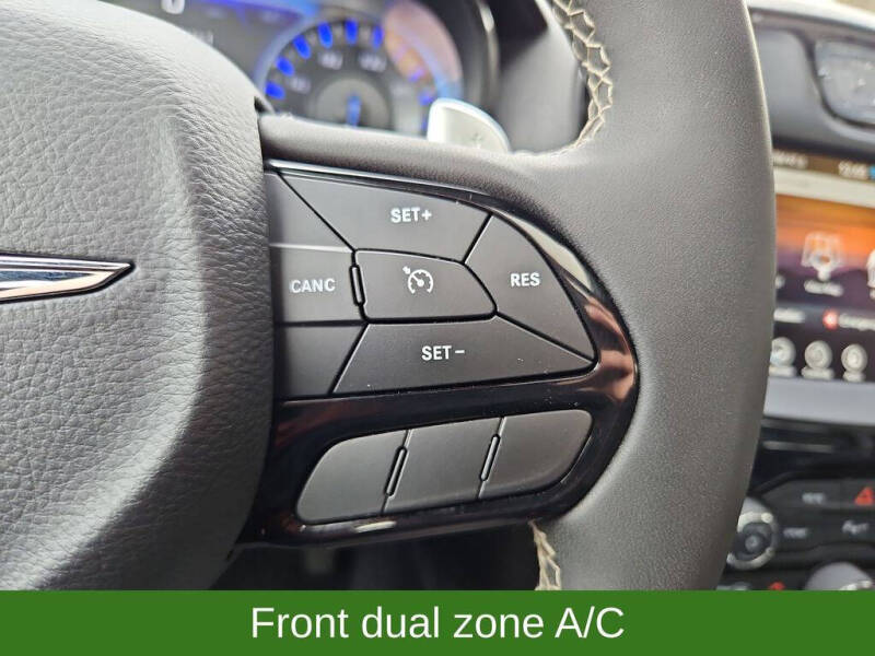 2023 Chrysler 300 S V6