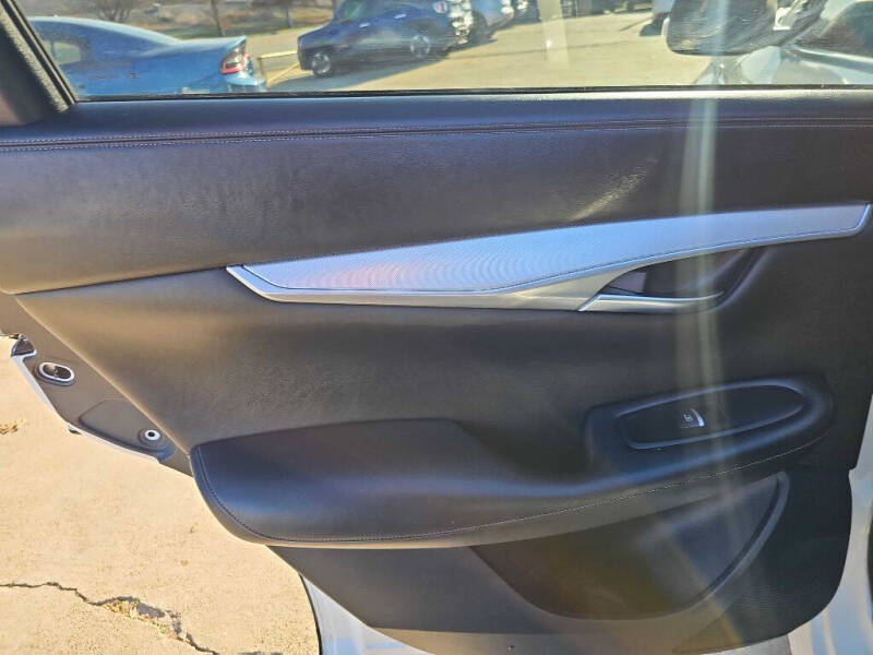 2019 Infiniti QX50 Essential