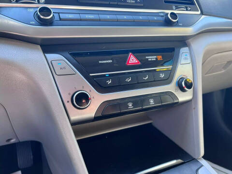 2017 Hyundai Elantra