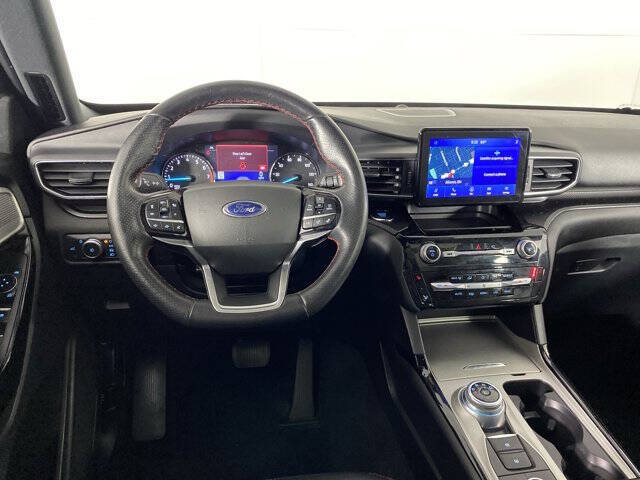 2022 Ford Explorer ST-Line