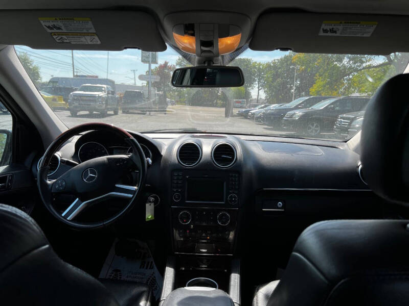 2009 Mercedes-Benz GL-Class GL 550 4MATIC