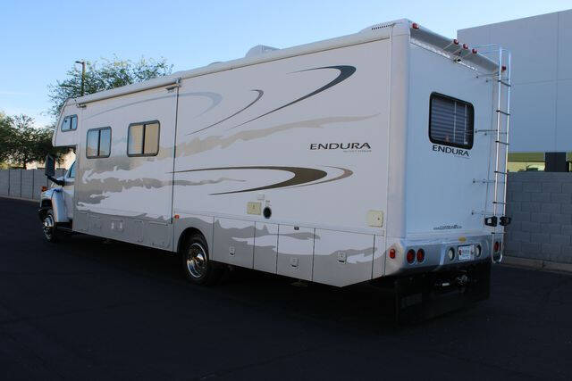 2004 Chevrolet Kodiak C5500 4X2 2dr Cutaway Motorhome 166 221 in WB For ...