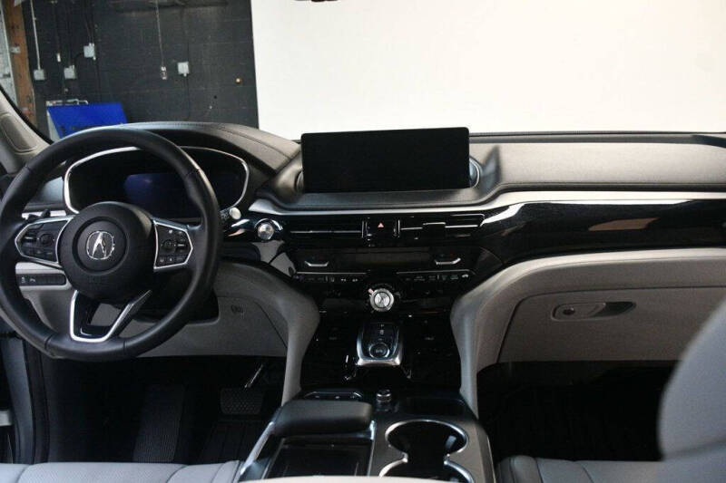 2024 Acura MDX w/Tech