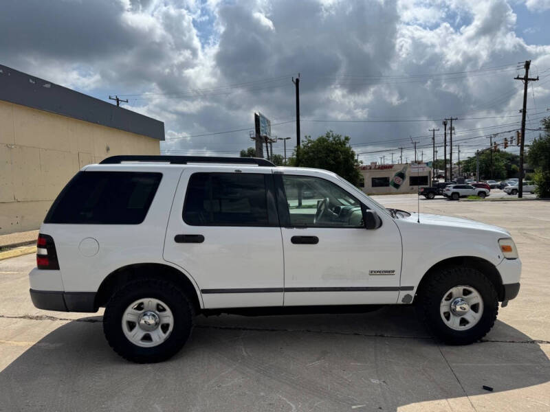 2006 Ford Explorer XLS