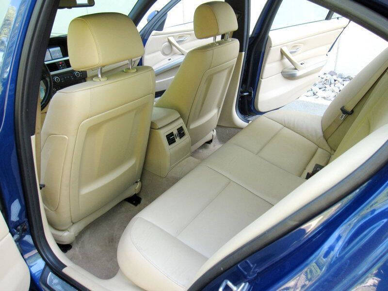 2011 BMW 3 Series 335i