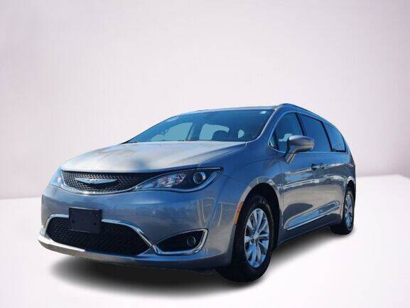 2018 Chrysler Pacifica for sale at A MOTORS SALES AND FINANCE in San Antonio TX