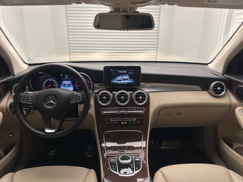 2018 Mercedes-Benz GLC GLC 300 4MATIC