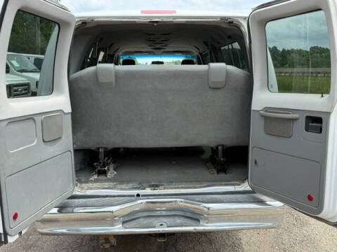 2009 Ford E-Series E-350 SD XLT