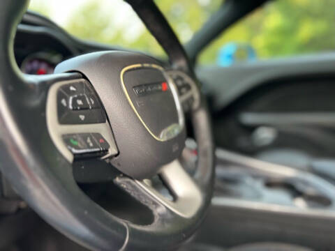 2015 Dodge Challenger SXT Plus