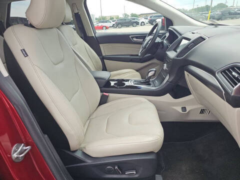 2017 Ford Edge Titanium