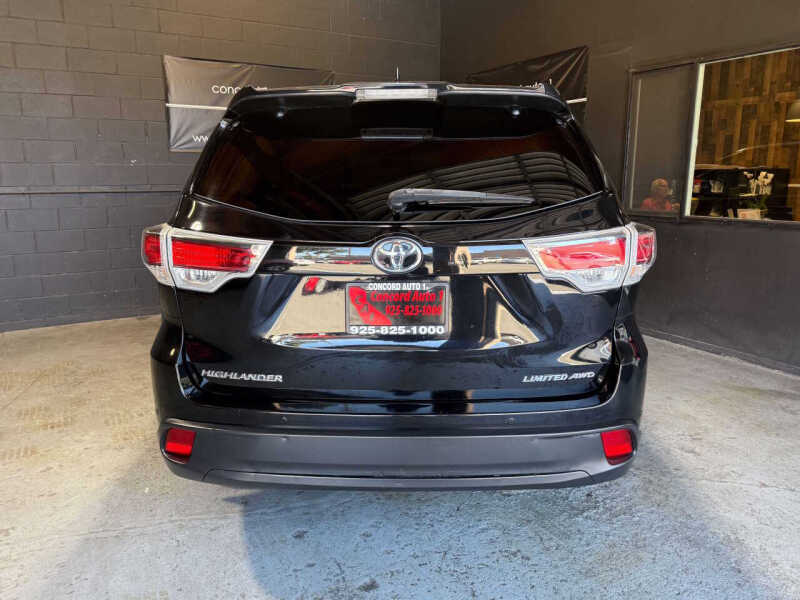 2016 Toyota Highlander