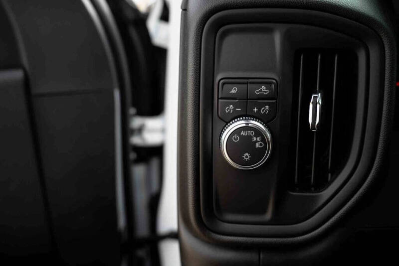 2025 GMC Sierra 2500HD Pro