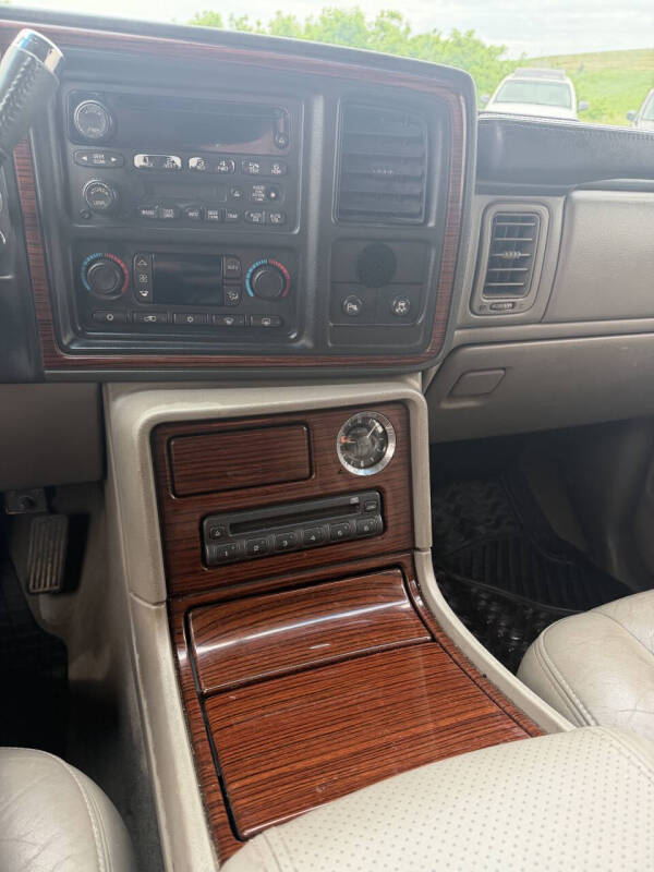 2004 Cadillac Escalade EXT