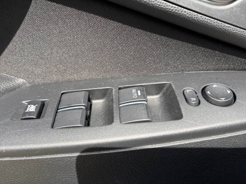2012 Mazda MAZDA3 i Touring