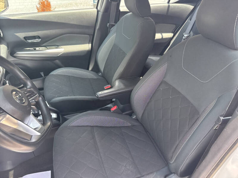 2020 Nissan Kicks SV