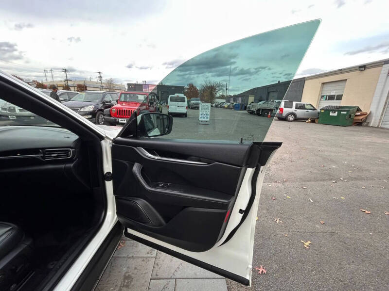 2017 Maserati Levante