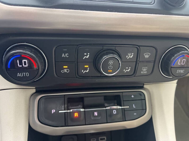 2021 GMC Acadia Denali