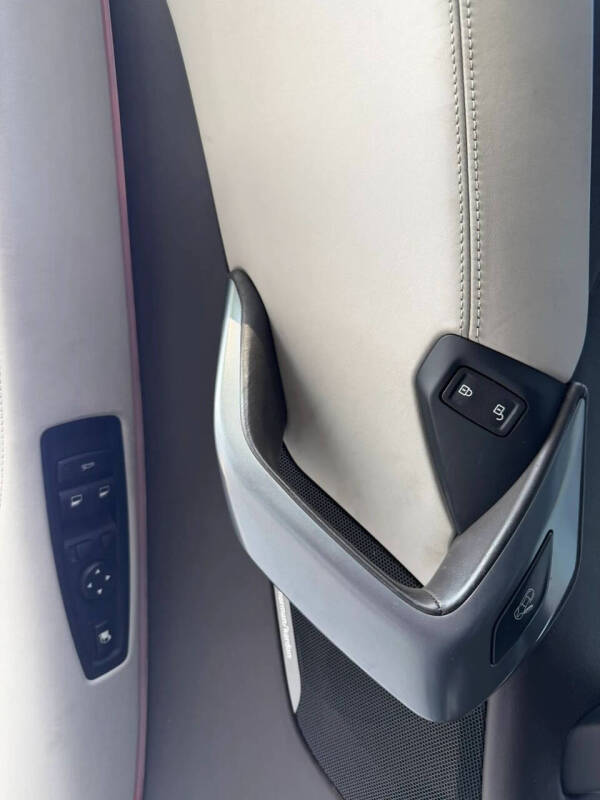 2014 BMW i8