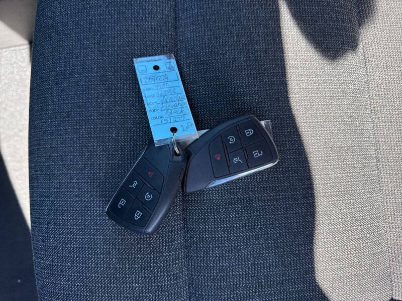 2025 GMC Acadia Elevation