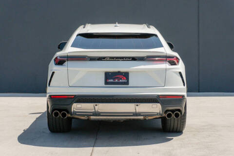 2020 Lamborghini Urus